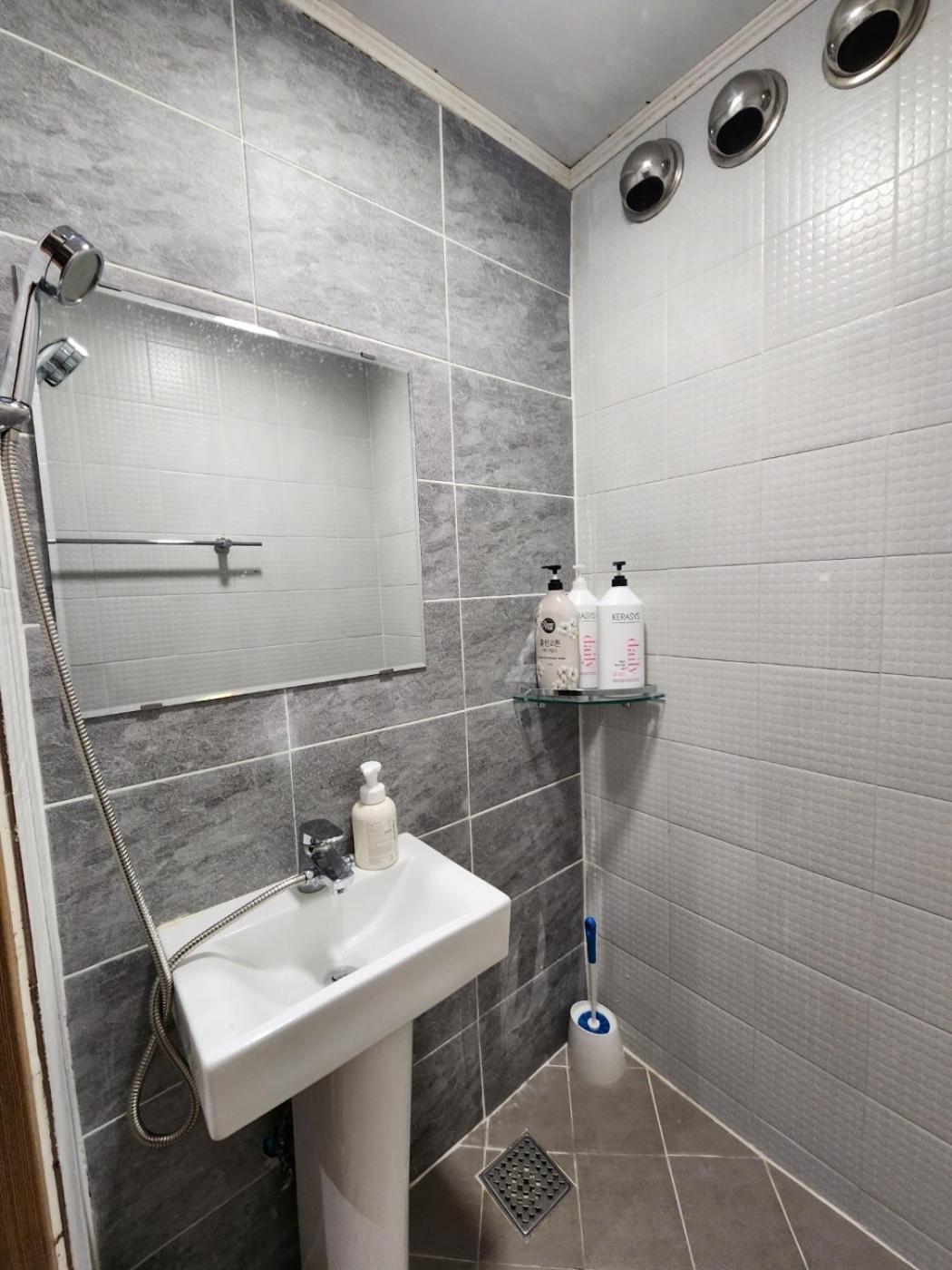 Hostel Jl In Chung-Jeong 首爾 外观 照片